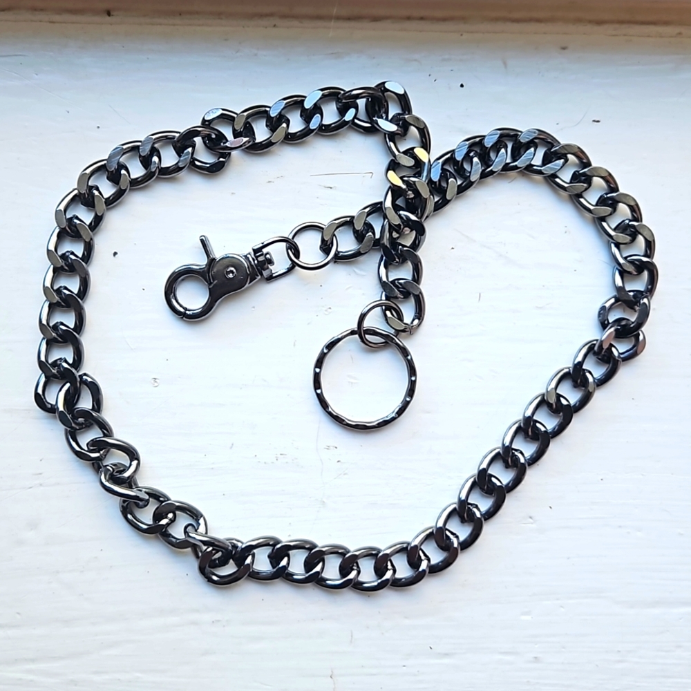 18 - 20 inch chain - new, wore once!